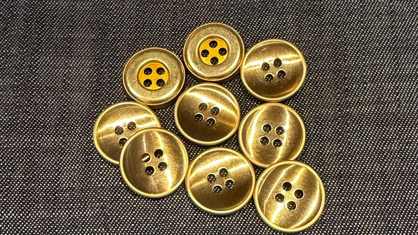 Gold-Coloured Button in 2 Sizes