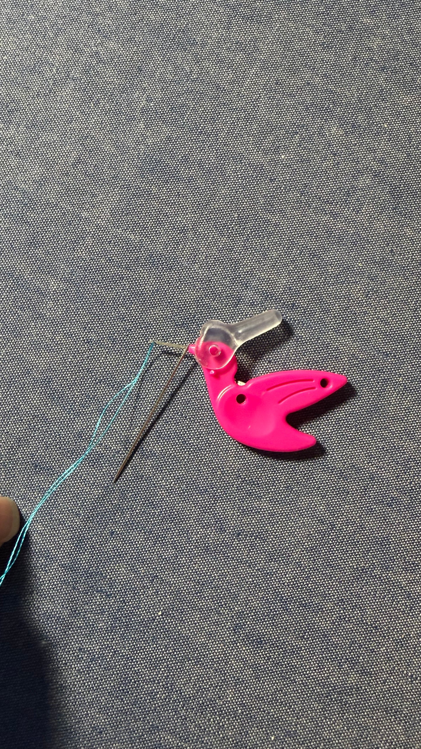 Birdy Needle Threader with Cutter