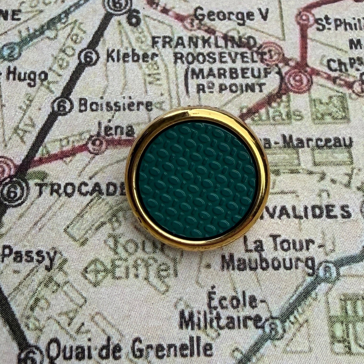 Perfect Green Shank Button with Gold Edge (2 Sizes)