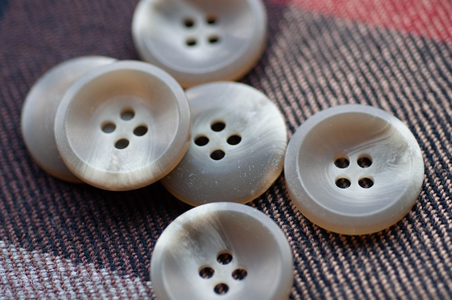Grey Suit Button (Set)