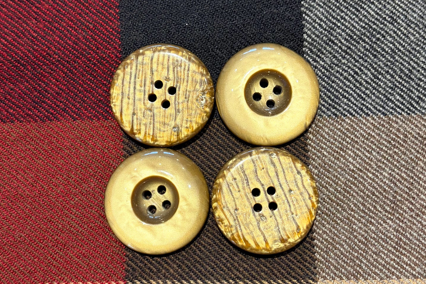 Resin Coat Button (Set of 4)